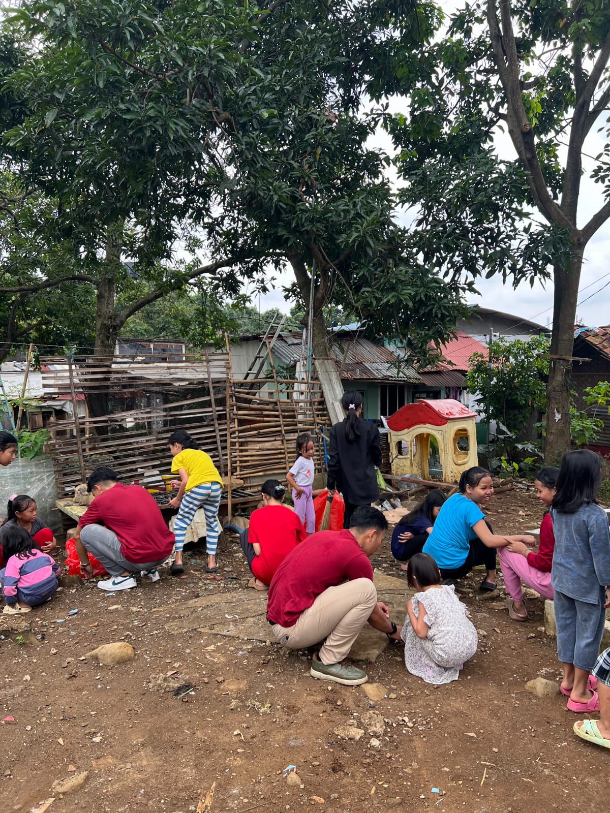 Bersih-Bersih & Mading Harapan